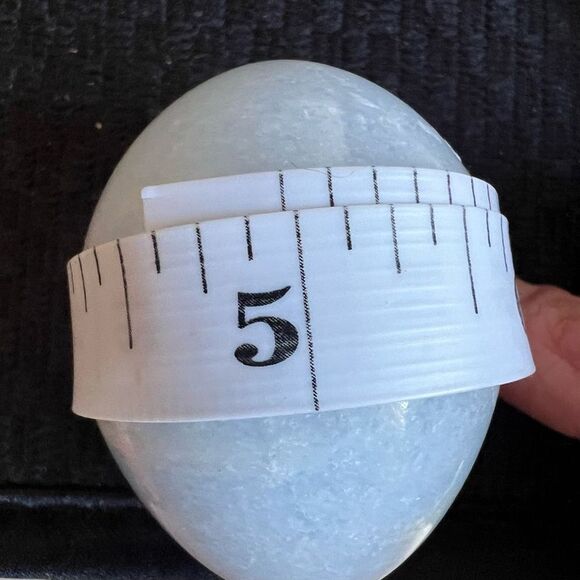 Celestine Crystal‎ Egg Meditation Stone - Picture 10 of 12